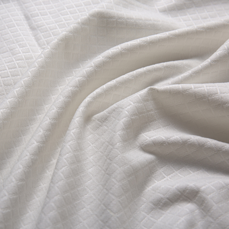 Tấm trải giường bằng sợi polyester nhuộm nổi