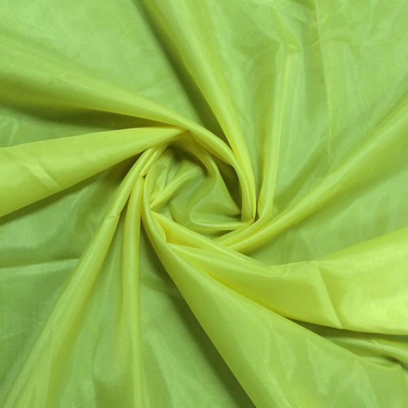Những ứng dụng phổ biến nhất của vải taffeta polyester (190T/210T) là gì?