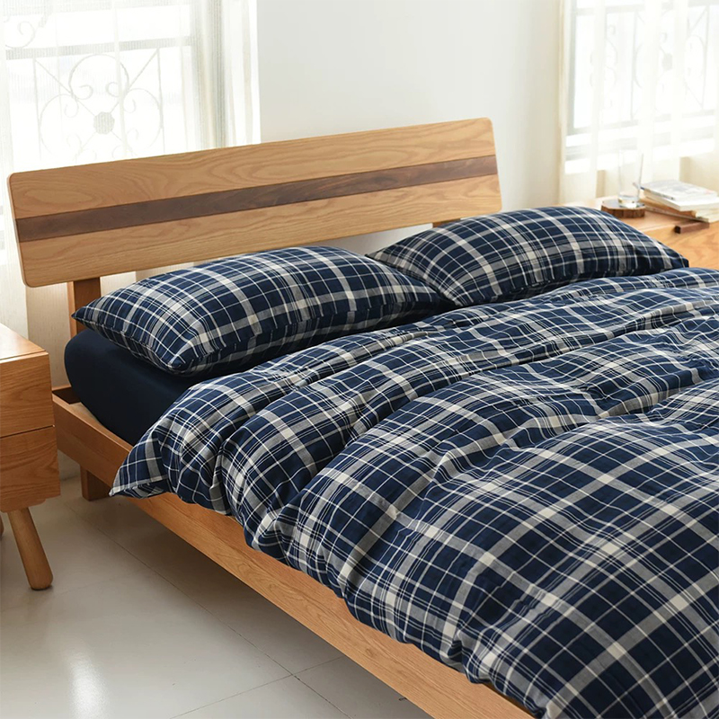 Polyester và Microfiber khác nhau như thế nào?